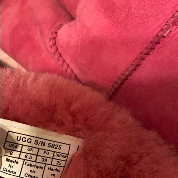 Pink UGGS - Picture 4 of 6